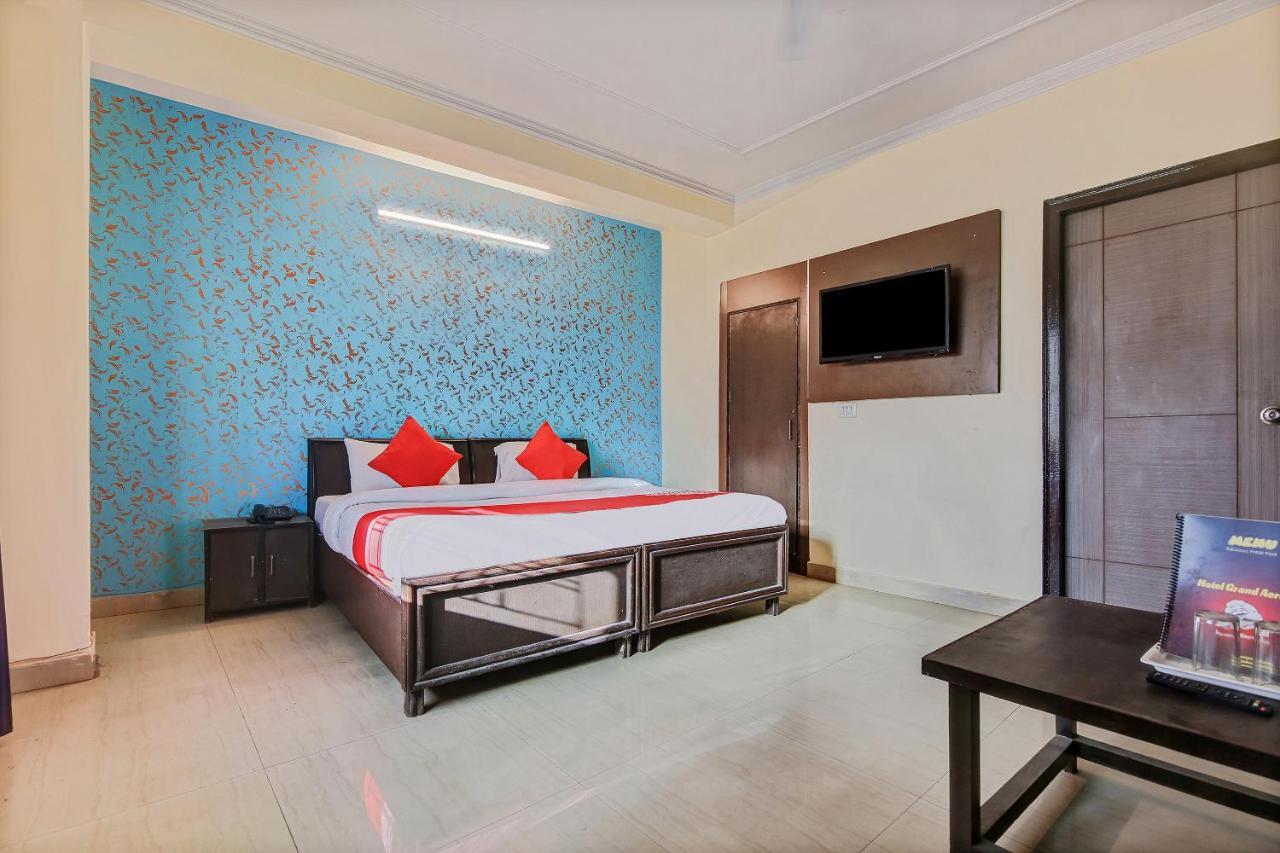 Aerocity Grand New Delhi Buitenkant foto